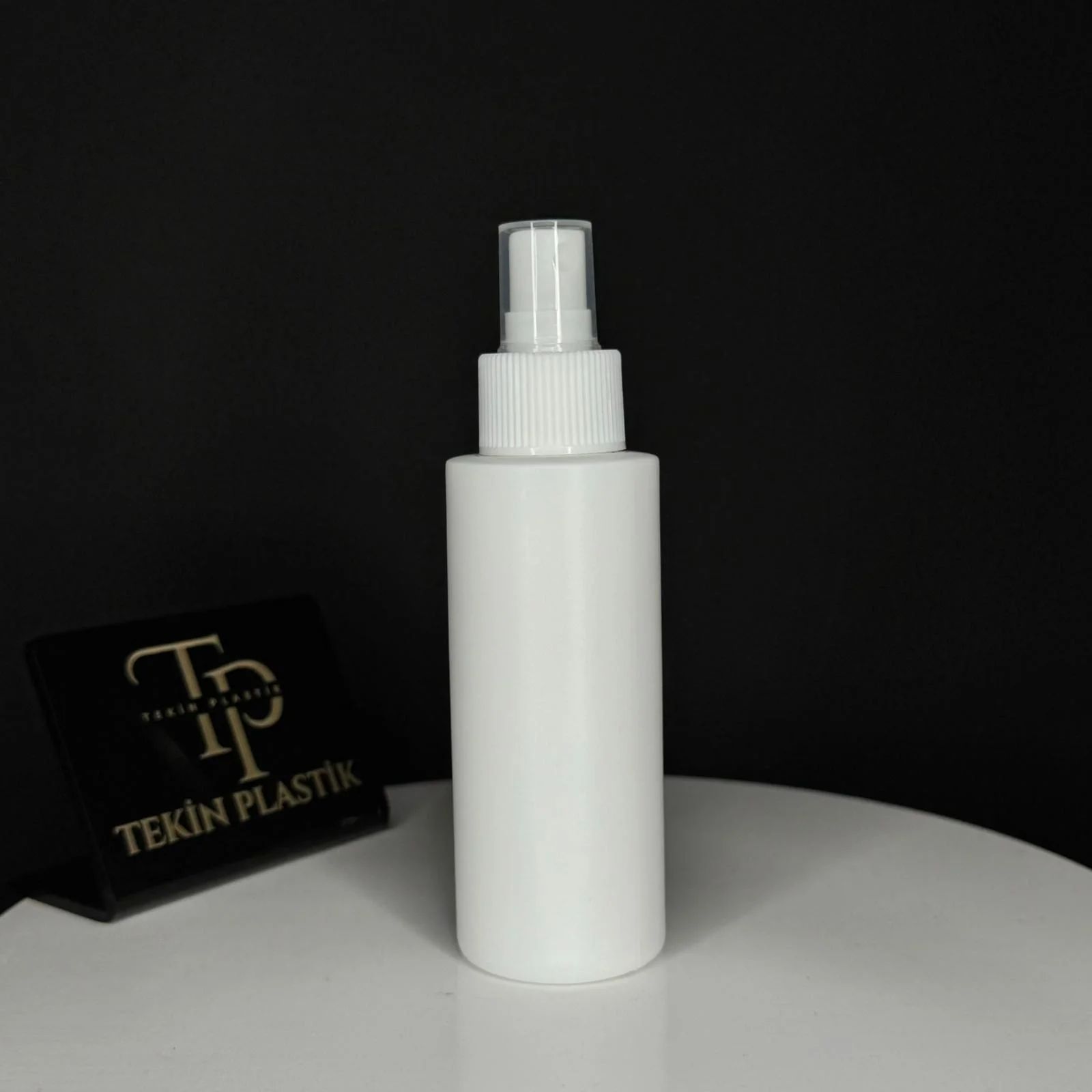 200 ml Beyaz Plastik Şişe Şeffaf Fliptop Şampuan Kapaklı 200 ml Beyaz Plastik Şişe Şeffaf Fliptop Şampuan Kapaklı