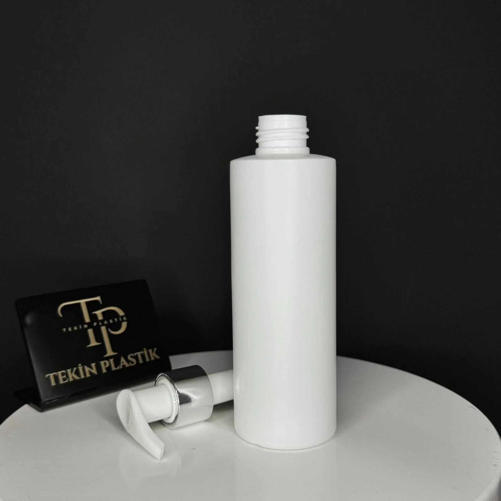 200 ml Beyaz Plastik Şişe Silver Beyaz Sıvı Sabun Pompalı 200 ml Beyaz Plastik Şişe Silver Beyaz Sıvı Sabun Pompalı